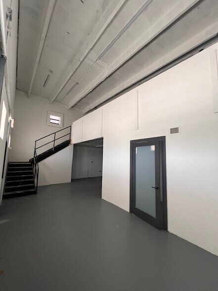 Primary Photo Of 67 NW 166th St, North Miami Beach Industrial For Sale