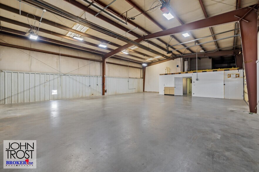 More Photos Of 781 Foster Rd, Casper Industrial For Lease