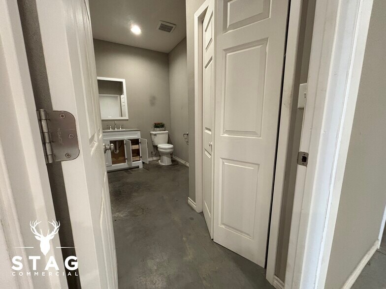 More Photos Of 1635 N FM 156, Ponder Unknown For Lease