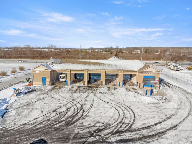 More Photos Of 8858 N Telegraph Rd, Newport Carwash For Sale