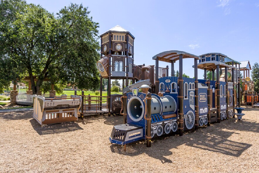 More Photos Of Rodeo Estates, Woodlake Land For Sale