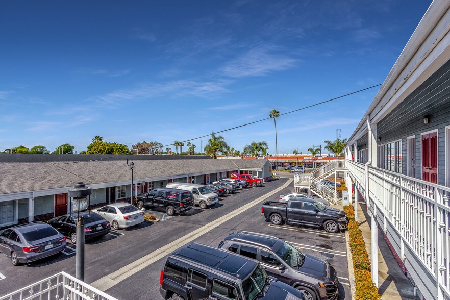 777 W 19th St, Costa Mesa, CA 92627 Office For Lease