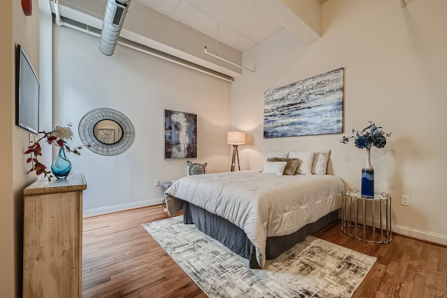 More Photos Of 311-313 W Baltimore St, Baltimore Apartments For Sale