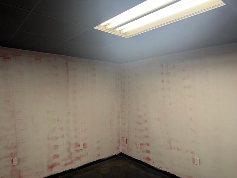 More Photos Of 1723 W Kennedy Blvd, Tampa Storefront Retail Office For Lease