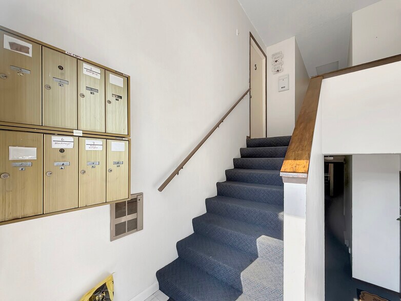 More Photos Of 340 E 14th St, Alliance Apartments For Sale