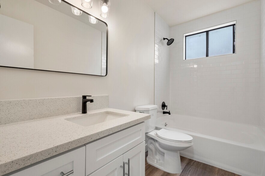 More Photos Of 200 S Avenue 59, Los Angeles Apartments For Sale