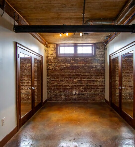 More Photos Of 912 Lady St, Columbia Loft Creative Space For Sale