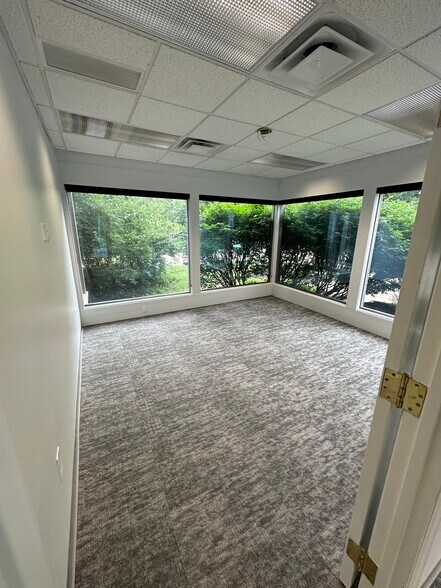 More Photos Of 6209 Riverside Dr, Dublin Office For Lease