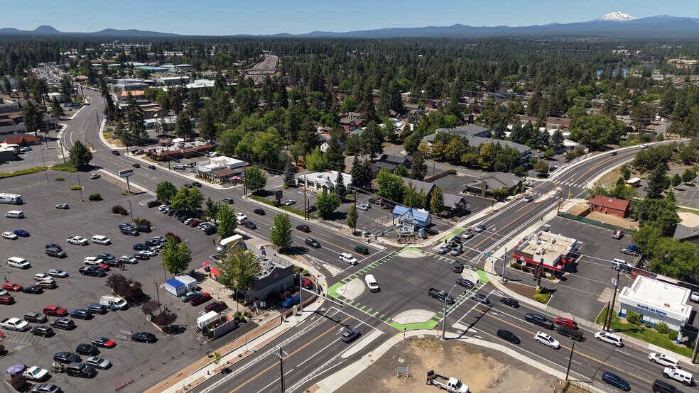 More Photos Of 612 SE 3rd St, Bend Fast Food For Sale
