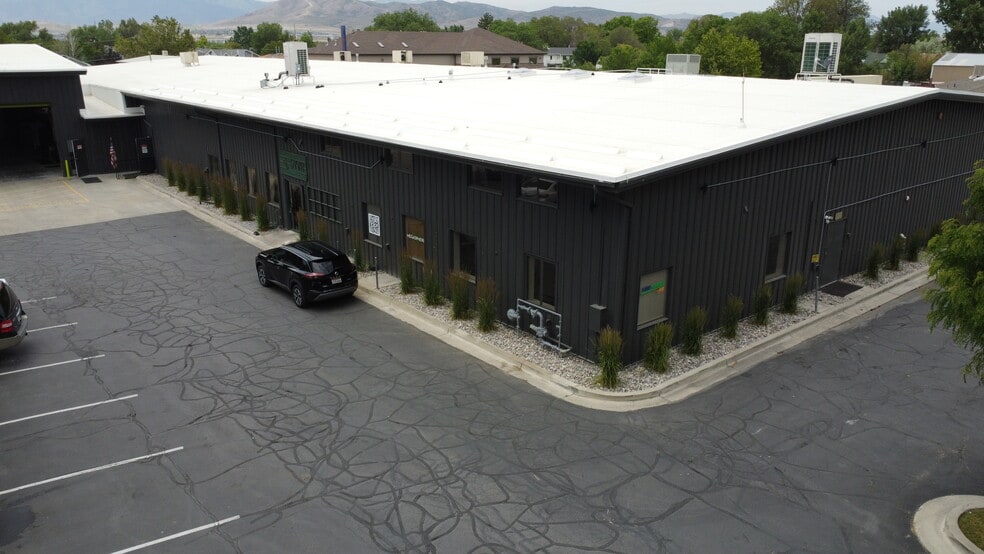 More Photos Of 1657 N State St, Lehi Manufacturing For Sale