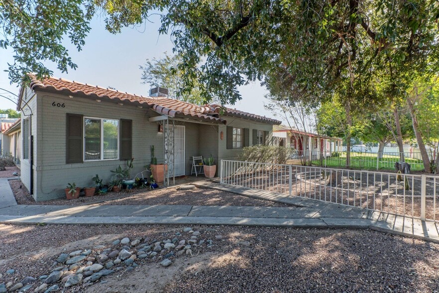 More Photos Of 602-606 E San Juan Ave, Phoenix Apartments For Sale