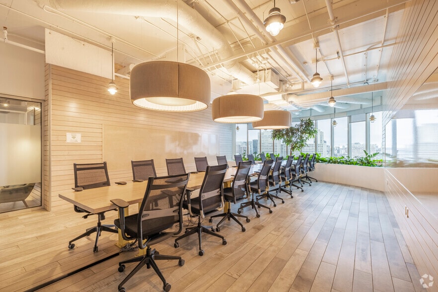 More Photos Of 150 Elgin St, Ottawa Office For Sale