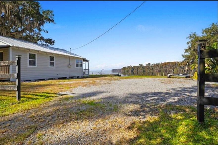 More Photos Of 13555 County Road 13 N, Saint Augustine Specialty For Sale