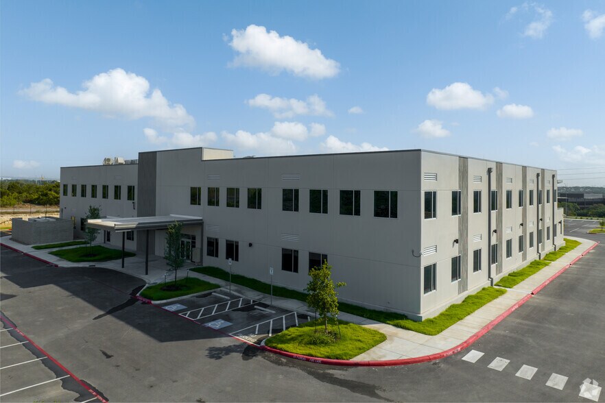 More Photos Of 10622 State Highway 151 Frontage Road, San Antonio Medical For Lease