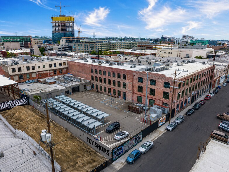 Primary Photo Of 440 Seaton St, Los Angeles Loft Creative Space For Sale