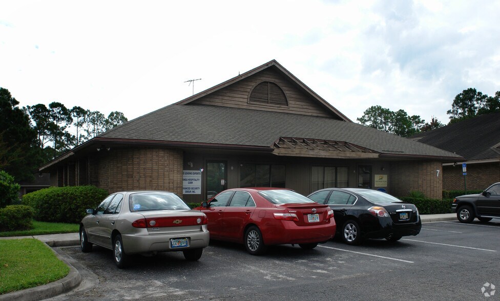 More Photos Of 1409 Kingsley Ave, Orange Park Medical For Sale