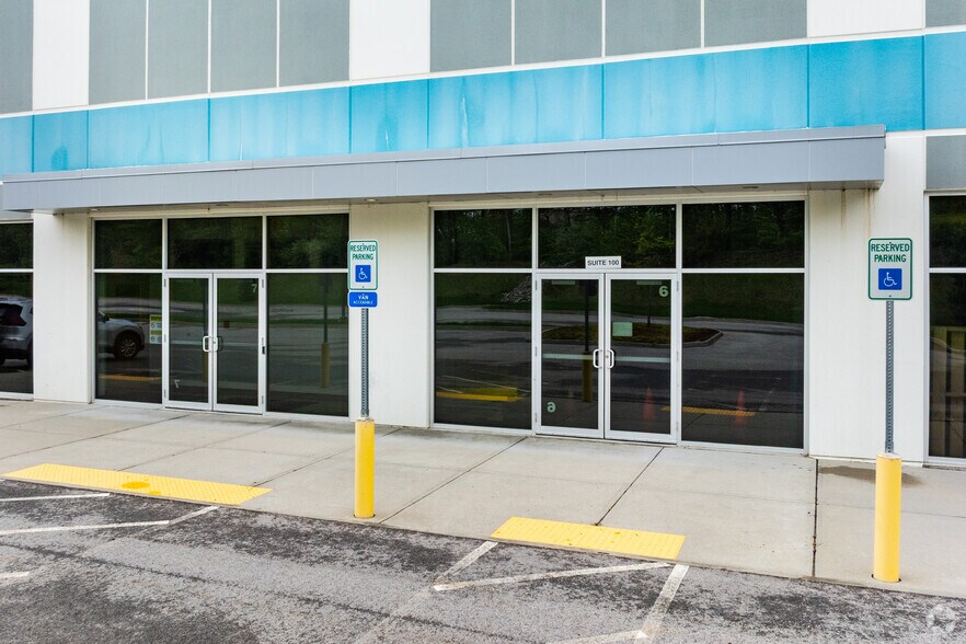 More Photos Of 150 Hayes Memorial Dr, Northborough Distribution For Lease