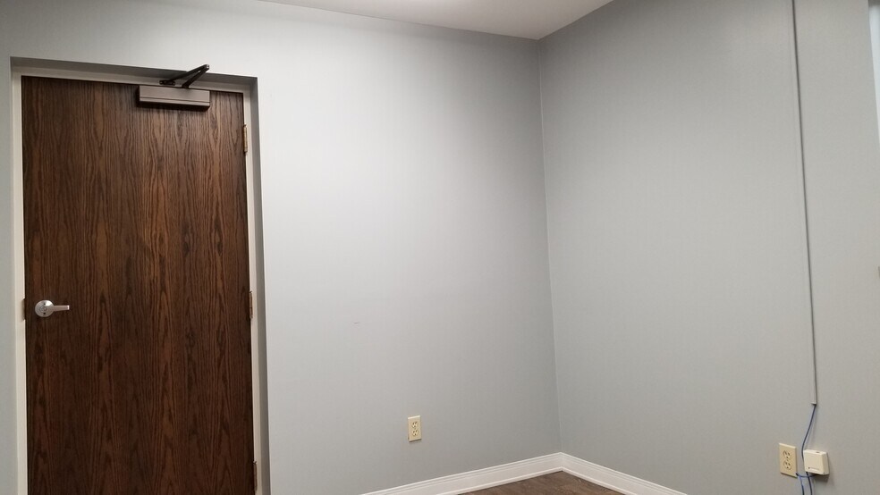 More Photos Of 450 Central Ave, Lancaster Medical For Lease