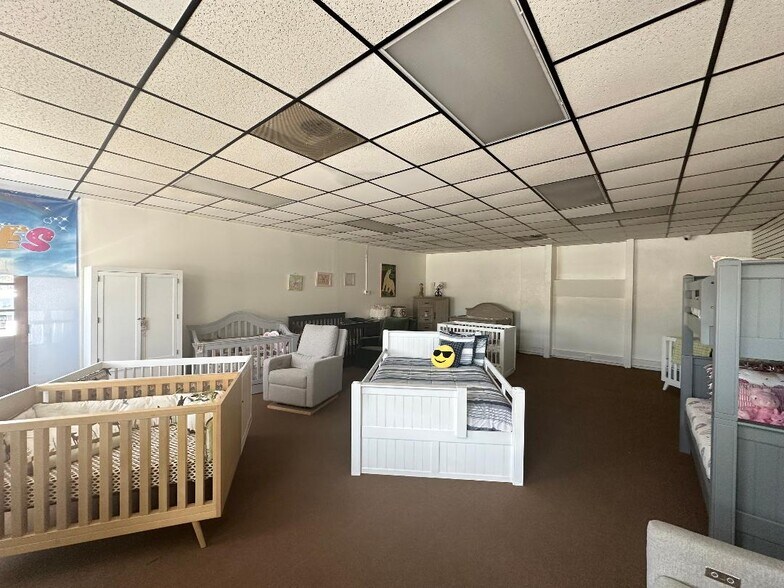 More Photos Of 2751 Colorado Blvd, Los Angeles Restaurant For Lease