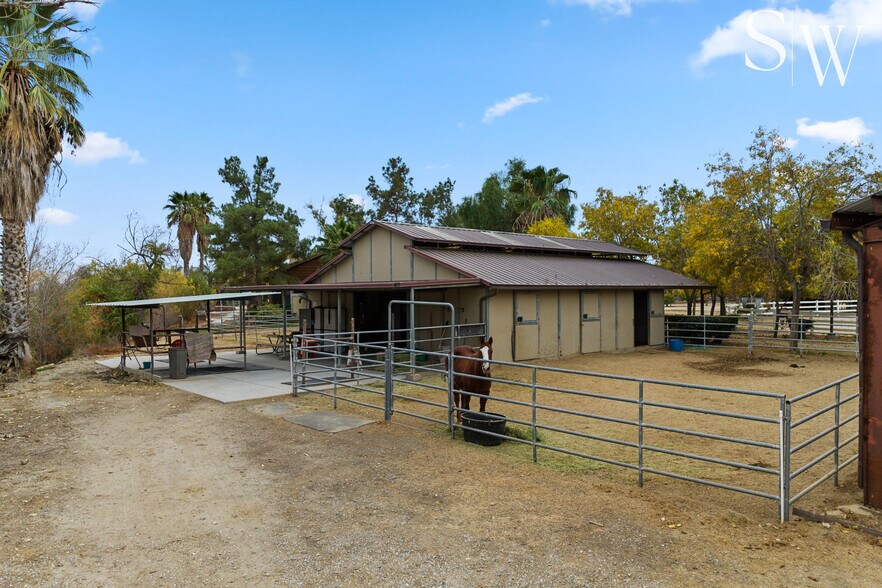 More Photos Of 805 N Sanderson Ave, San Jacinto Specialty For Sale
