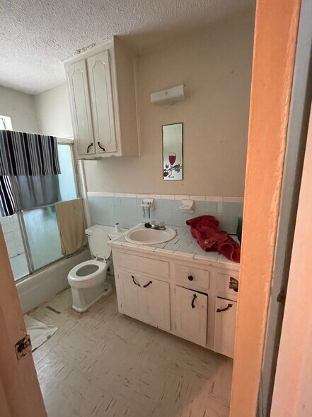 More Photos Of 3315 S Pennsylvania Ave, Oklahoma City Apartments For Sale