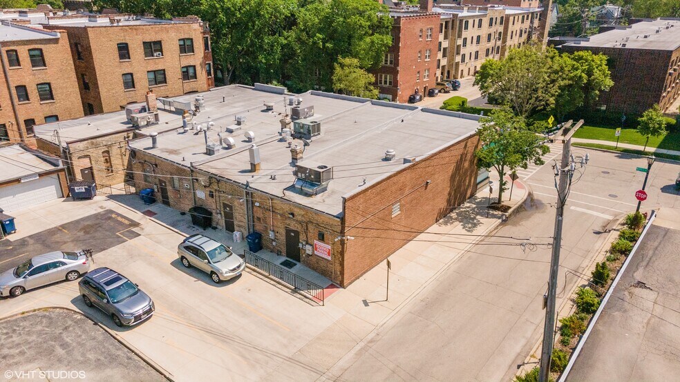 More Photos Of 813 Noyes St, Evanston Storefront Retail Office For Lease