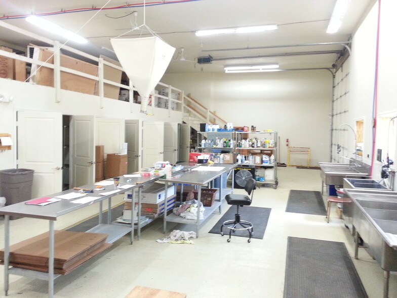 More Photos Of 904 Chicago Dr, Jenison Office For Sale