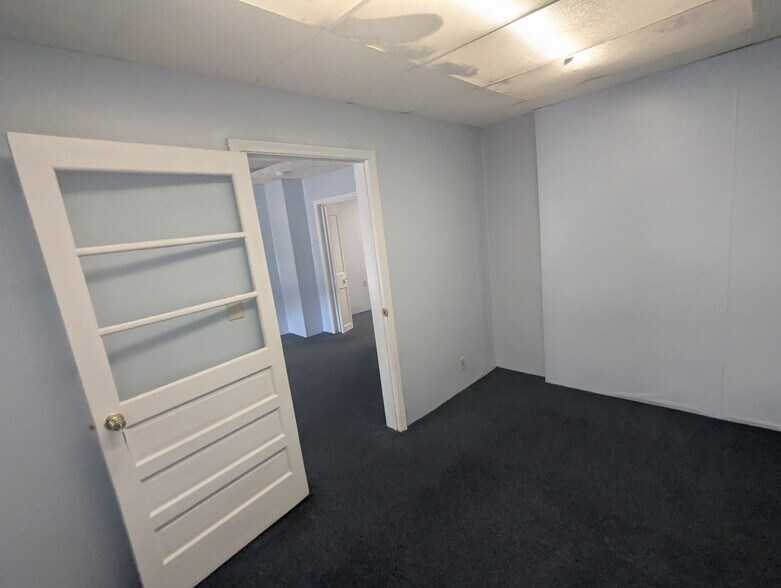 More Photos Of 1416-1418 Franklin St, Michigan City Storefront Retail Residential For Sale