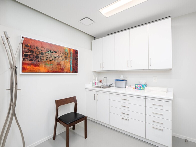 More Photos Of 650 Park Ave, New York Apartments For Sale