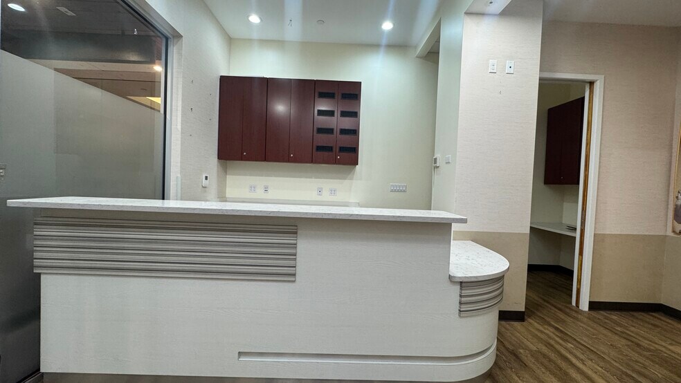 More Photos Of 13101-131-05 40th Rd, Flushing Apartments For Sale