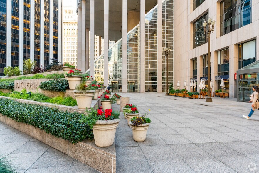 More Photos Of 101 California St, San Francisco Office For Lease