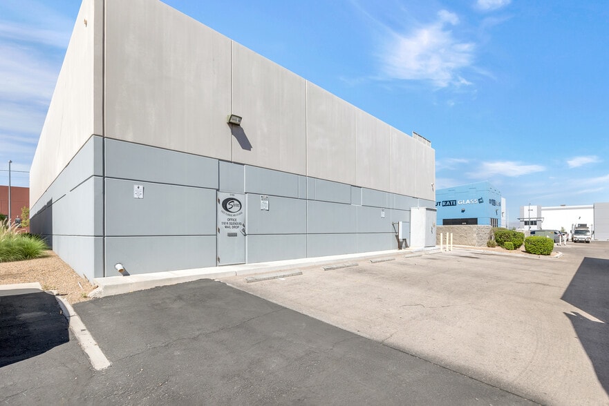 More Photos Of 5165 W Oquendo Rd, Las Vegas Food Processing For Lease