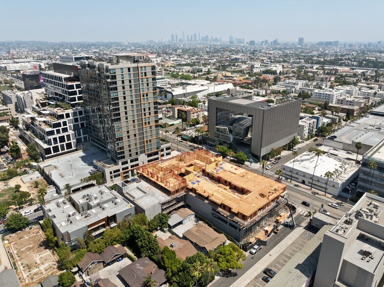 More Photos Of 1514 La Baig Ave, Los Angeles Land For Sale