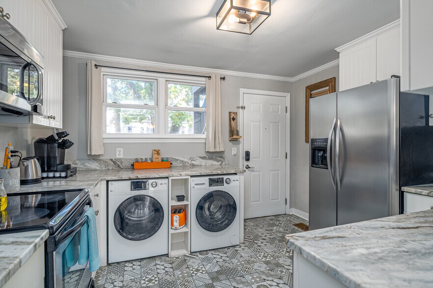 More Photos Of 522 E Bolton St, Savannah Apartments For Sale