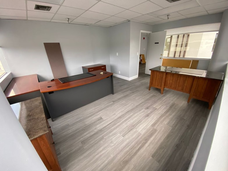 More Photos Of 1700 S Dixie Hwy, Boca Raton Medical For Sale