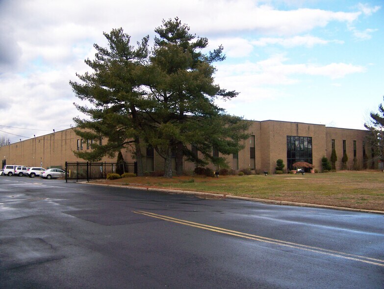Primary Photo Of 922 Riverview Dr, Totowa Warehouse For Sale