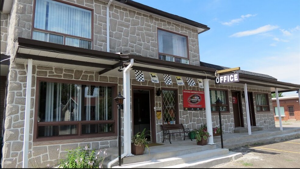 More Photos Of 43 Rue Paul-Gervais, Trois-Rivières Apartments For Sale