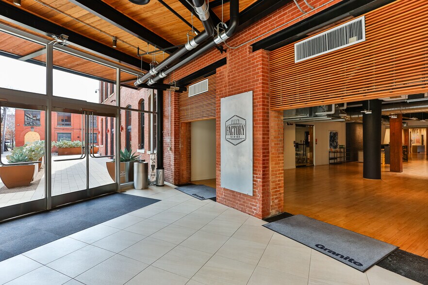 More Photos Of 603 Munger Ave, Dallas Office For Lease