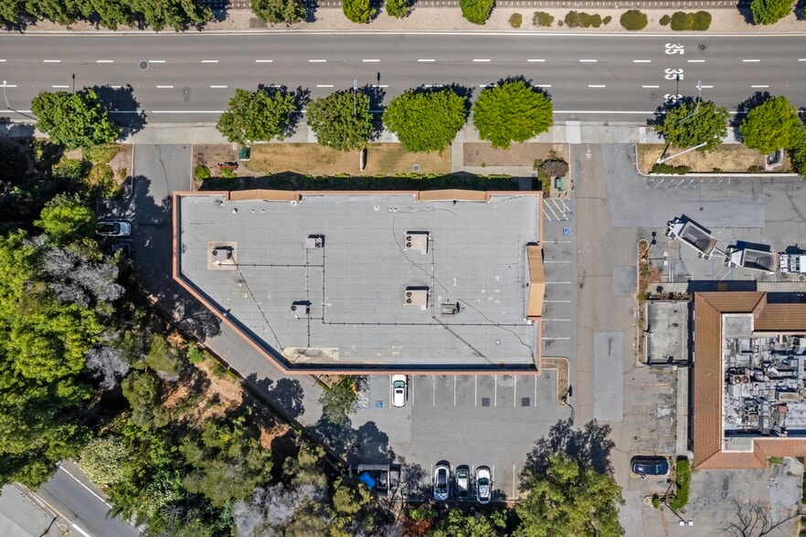 More Photos Of 1699 N Capitol Ave, San Jose Freestanding For Lease