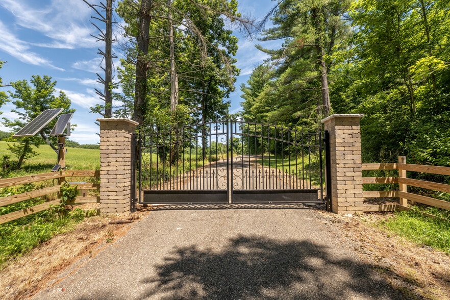 More Photos Of Gate Entrance Risner Rd, Jackson Lodge Meeting Hall For Sale
