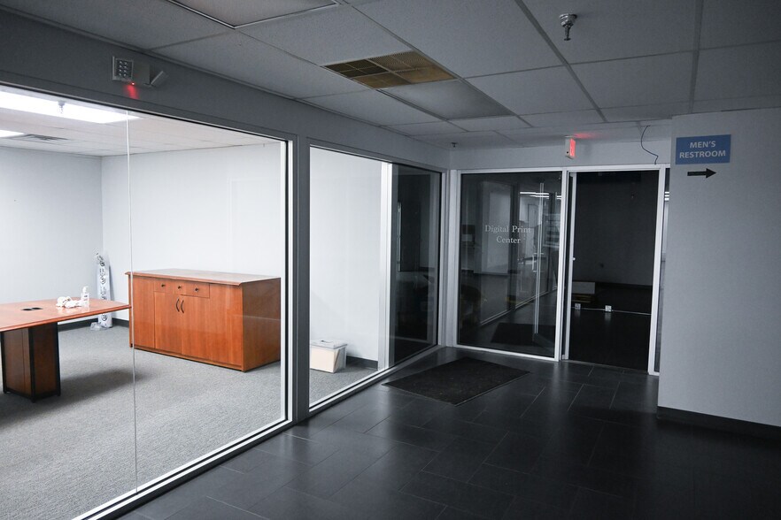 More Photos Of 1505 The Boardwalk, Huntsville Office For Sale