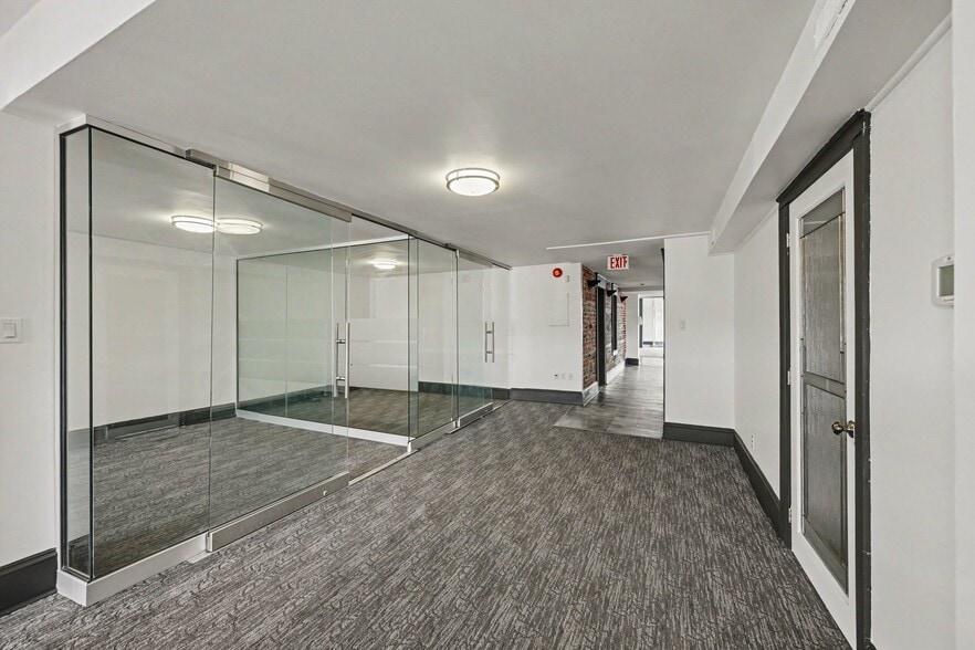 More Photos Of 110 Clarence St, Ottawa Office For Lease