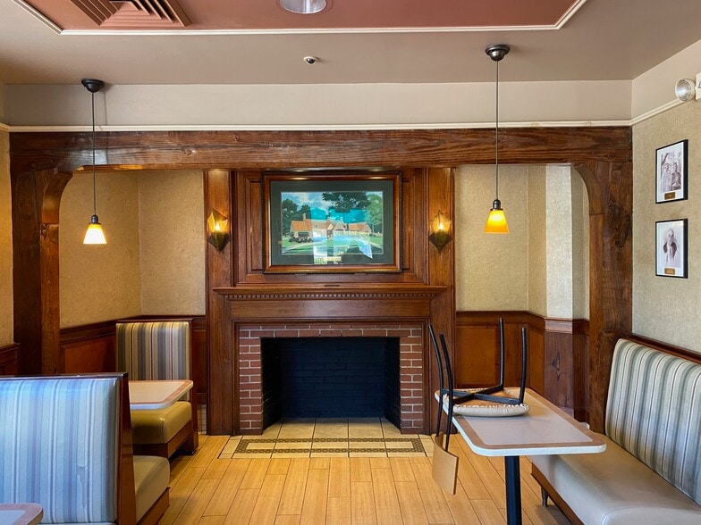 More Photos Of 2033 Wynnton Rd, Columbus Restaurant For Sale