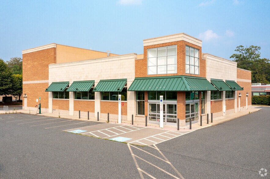 Primary Photo Of 585 Marketplace Dr, Bel Air Drugstore For Lease