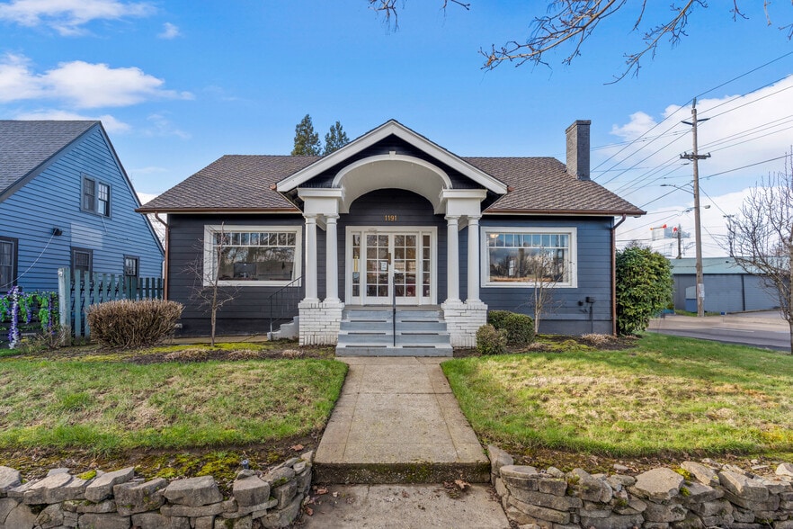 More Photos Of 1191 Capitol St NE, Salem Office For Sale