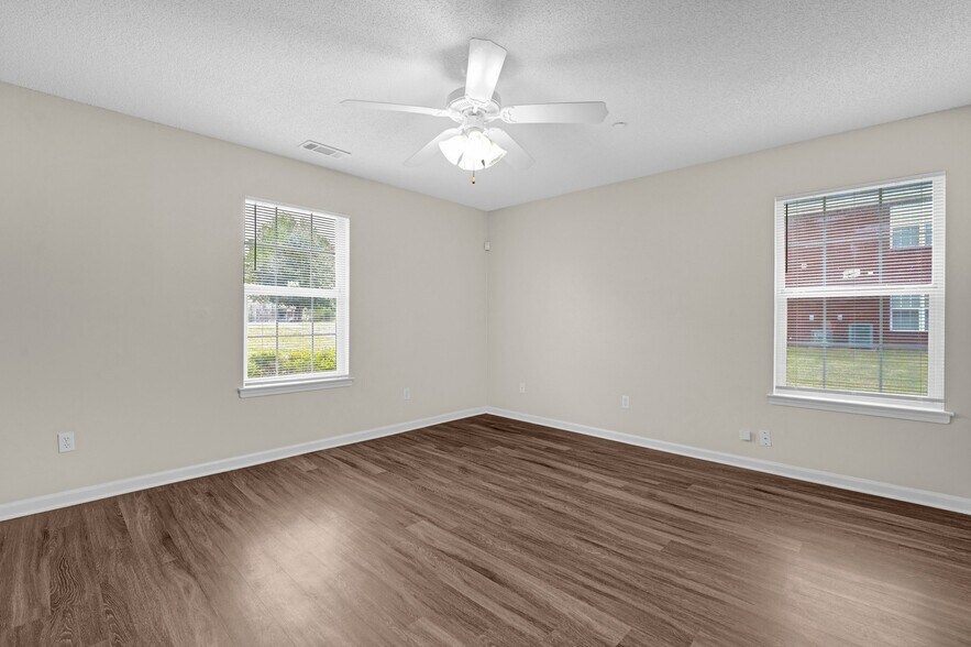 More Photos Of , Southaven Multifamily For Sale