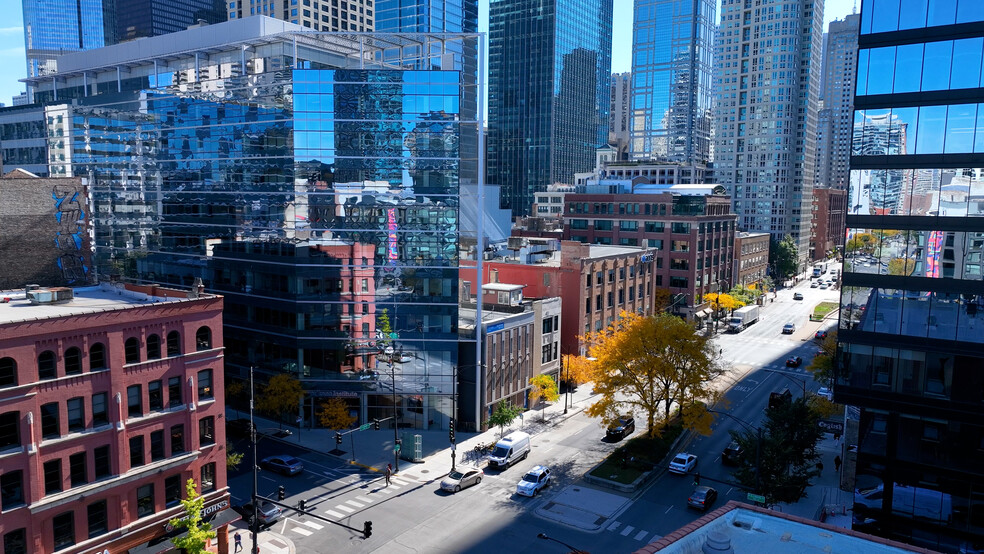 Primary Photo Of 445 N LaSalle St, Chicago Office For Sale