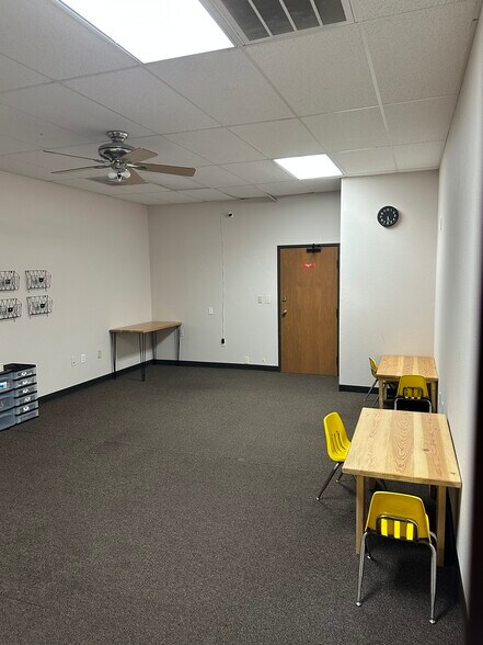 More Photos Of 2222 W Hefner Rd, Oklahoma City Storefront Retail Office For Lease