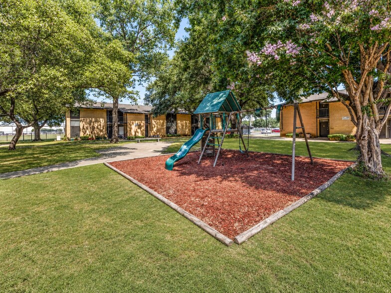 More Photos Of 531 S Belt Line Rd, Grand Prairie Apartments For Sale