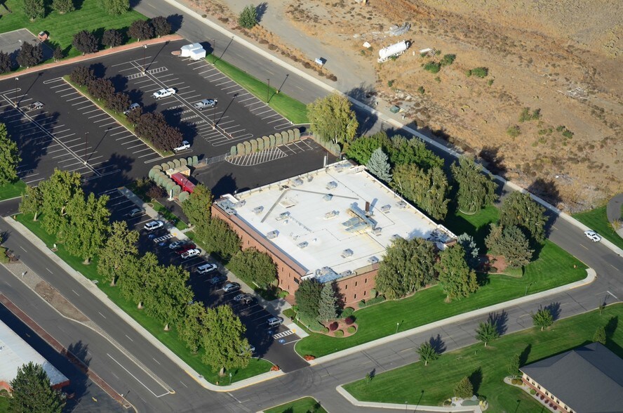 More Photos Of 3110 Port of Benton Blvd, Richland Office For Lease